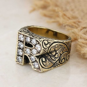 Anillo de letras R de plata, Anillo del alfabeto R, Anillo inicial de la A a la Z, Anillo de tipo alfabeto de plata, Anillo de letras de plata Alfabeto en negrita Anillo celta