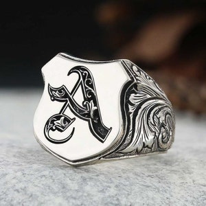 Anillo de letras de plata esterlina 925, anillo de sello personalizado, anillo inicial de la A a la Z, anillo del alfabeto del monograma de plata, anillo de letras de diseño celta de plata