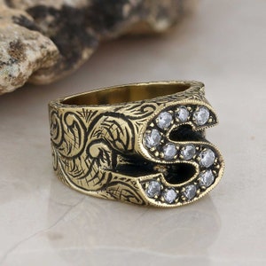 Anillo de letras S de plata, Anillo del alfabeto S, Anillo inicial de la A a la Z, Anillo de tipo alfabeto de plata, Anillo de letras de plata Alfabeto en negrita Anillo celta