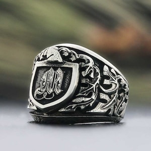 Anillo inicial de plata A-Z, anillo de sello personalizado, anillo de letras M, anillo del alfabeto monograma de plata esterlina 925, anillo de letras de diseño celta plateado