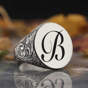 Anillo de letras de plata esterlina 925, anillo de sello personalizado, anillo inicial de la A a la Z, anillo del alfabeto del monograma de plata, anillo de letras de diseño celta de plata