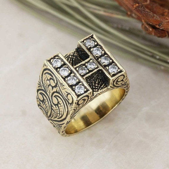 Hip-Hop Jewelry New Design Alphabet Letter Bling Diamonds Finger King Ring  for Men - China Rings for Men and Hip Hop Rings price | Made-in-China.com