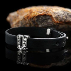 Pulsera de letra U de monograma, pulsera de letra U, pulsera de cuero inicial U, pulsera de carta hecha a mano de diseño especial, regalo de San Valentín,