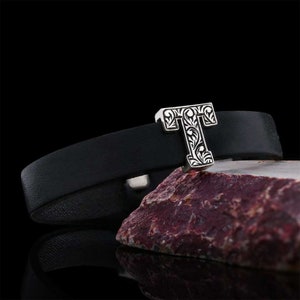 Pulsera de carta T de monograma, pulsera de letra T, pulsera de cuero inicial T, pulsera de carta hecha a mano de diseño especial, regalo de San Valentín,