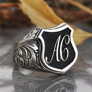 Anillo de letras de plata esterlina 925, anillo de sello personalizado, anillo inicial de la A a la Z, anillo del alfabeto del monograma de plata, anillo de letras de diseño celta de plata