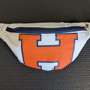 Upcycled fanny pack / banana bag - size S