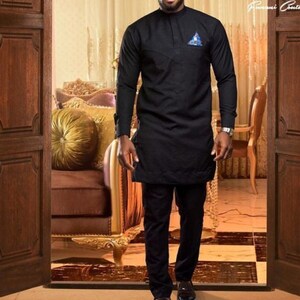 Abbigliamento da uomo africano / Camicia da uomo africana Kaftan e piumino bianco / Camicia da uomo Dashiki / Abbigliamento africano per la famiglia / Abbigliamento da uomo africano/