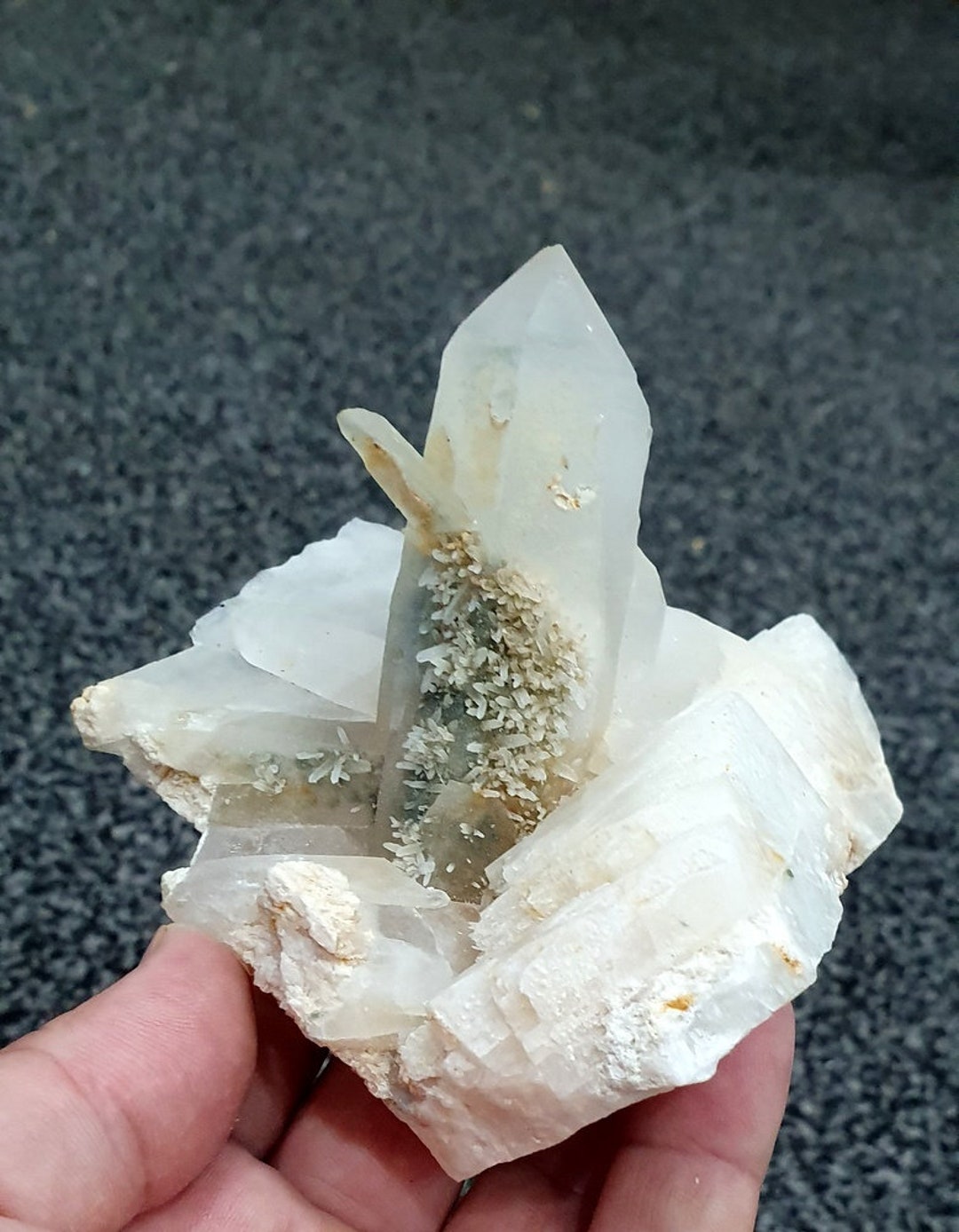 282 Grams Very Beautiful Chlorine Inclusion Quartz on Matrix Etsy