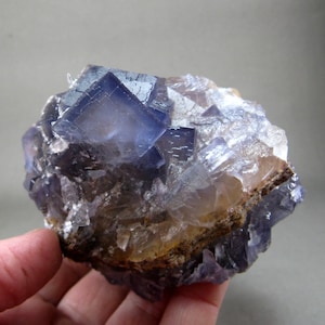 700 Gramm Sehr schöner Calcit auf Fluorit Specimen Aus Belutschistan Pakistan