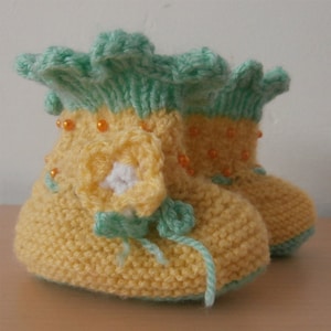 Yellow Green Baby Girl Newborn Knit Shoes, Soft Acrylic Baby Booties, Baby Girl Welcome Gift, Newborn Girl Shower Gift