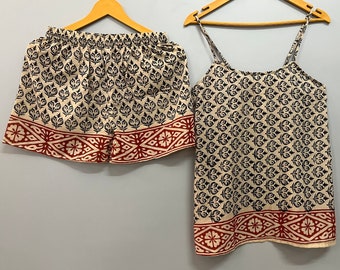 Komplet bawełnianych spodenek z ramiączkami: ręcznie robiony, blokowy nadruk, odzież domowa