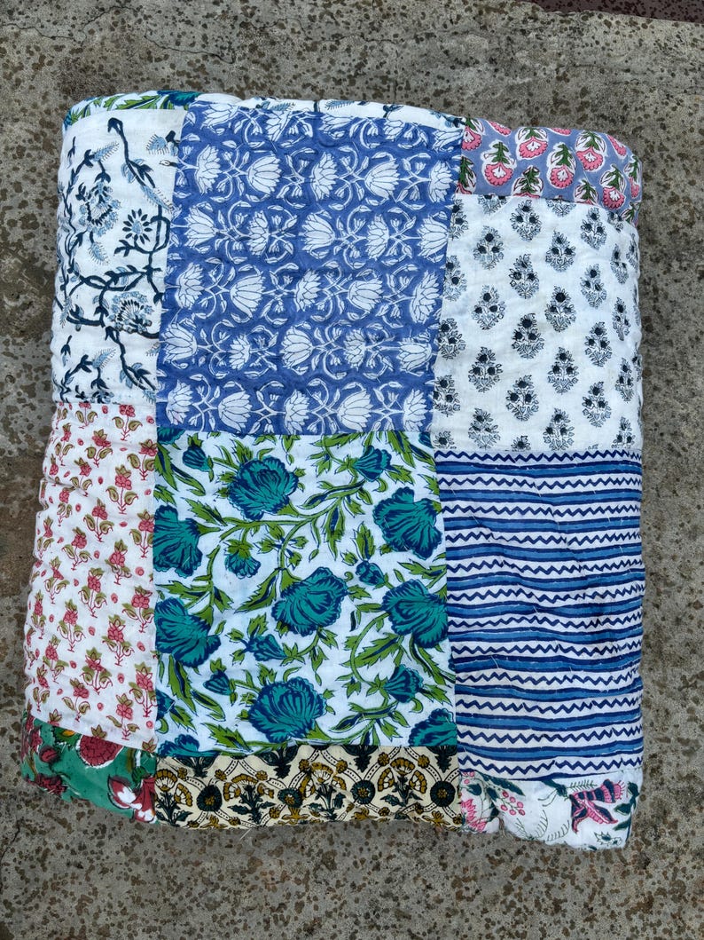 Couette Razai en patchwork fait main : couvre-lit réversible à imprimé floral image 6