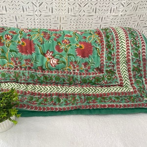 Red Rose Block Print Cotton Quilt: Reversible Winter Bedspread