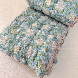 Reversible Cotton Quilted Razai, Jaipuri Handmade Razai Blue Asters With Flower Block Print Quilt Razai, Ethnic Throw Bedspread Blanket Top