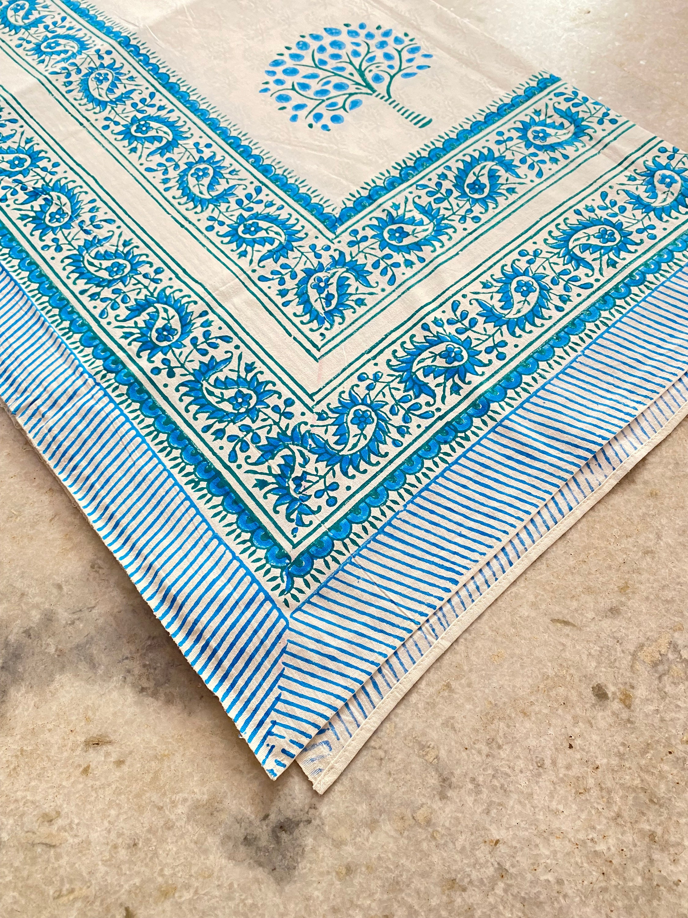 ハンドブロックプリントのクイーンサイズのベッドスプレッド：インド綿