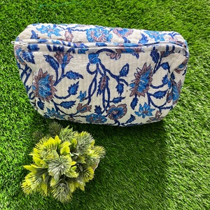 Kulturbeutel Aufbewahrung, Handgefertigte Strandtasche aus Bio-Baumwolle, Gesteppte Kulturtasche, Kosmetiktasche mit Blumenblock-Print Reisetasche Vanity Case Bag