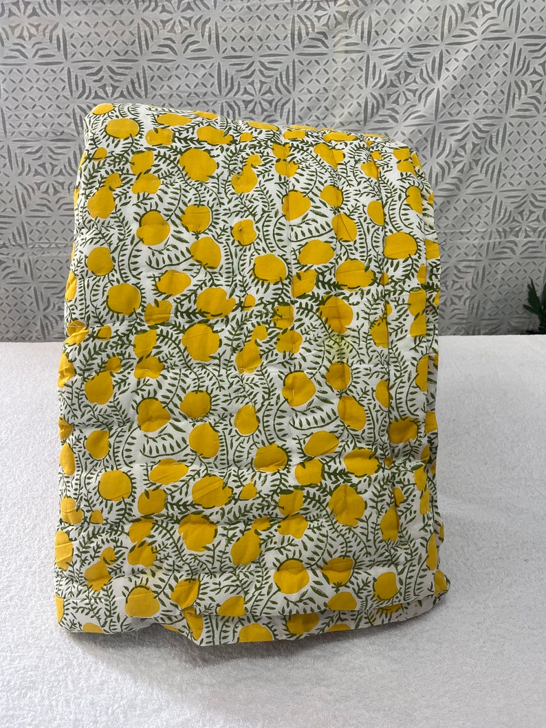 Yellow House Quilt Indian Floral Handmade Jaipuri Razai, Light Weight Reversible Quilt, Bedding Bedspread Coverlet Warm Winter Blanket Throw image 8