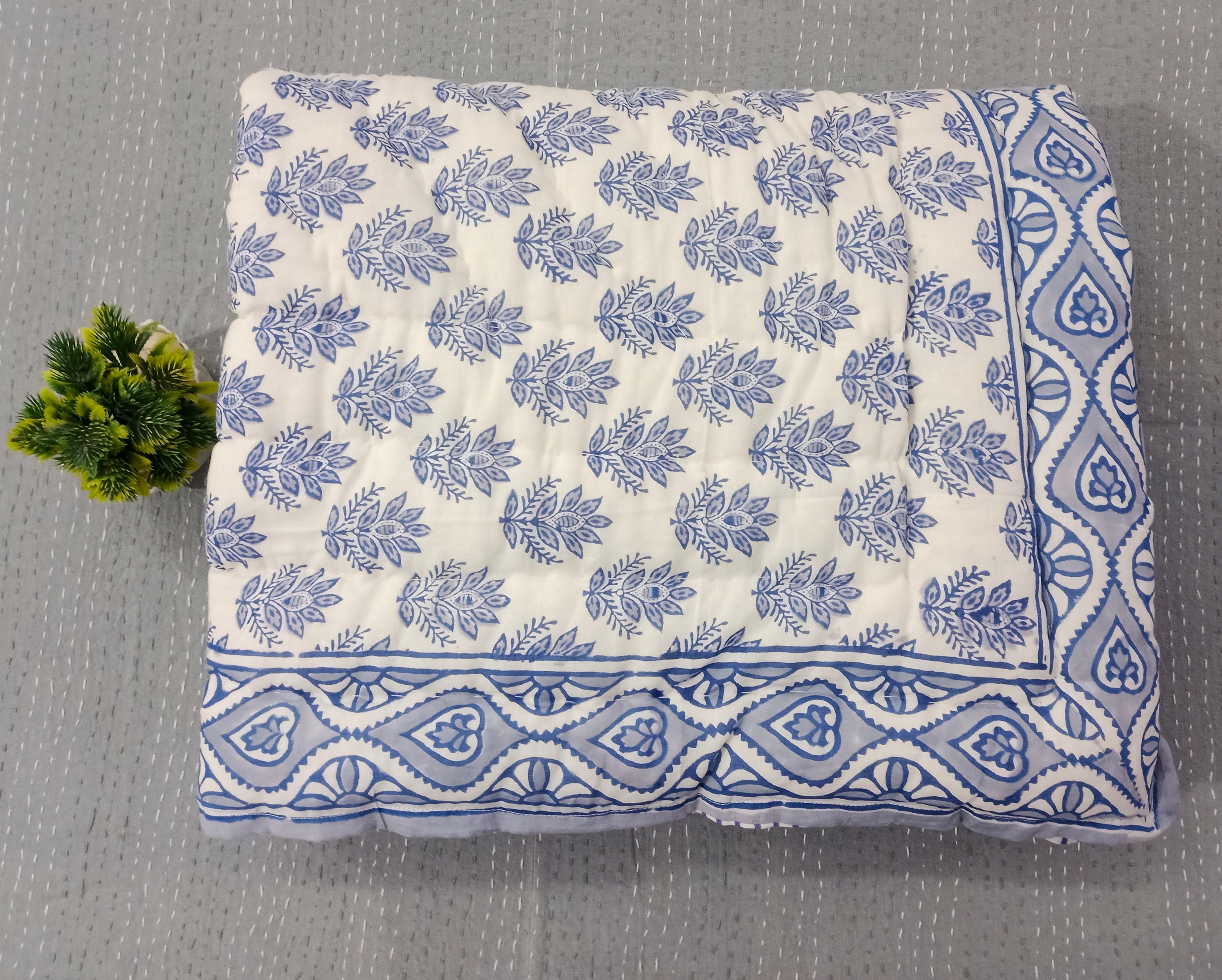 リーフブロックプリントベビーキルト：ハンドメイドインドコットン