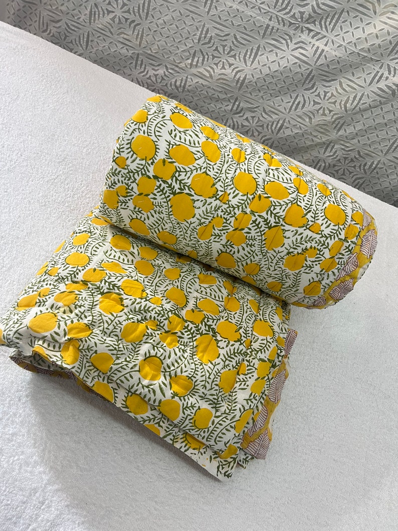 Yellow House Quilt Indian Floral Handmade Jaipuri Razai, Light Weight Reversible Quilt, Bedding Bedspread Coverlet Warm Winter Blanket Throw image 4