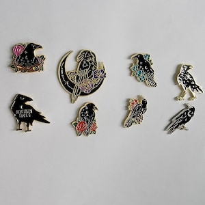 Raven Pin, Crow Pin, Witchy Pin, Goth Pin