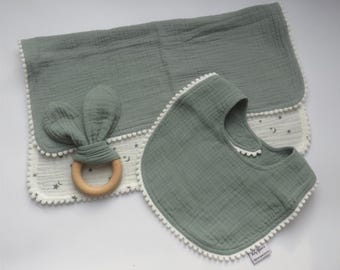 Muslin baby gift set, green comforter blanket, bib and teether