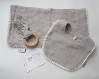 Muslin baby gift set, grey comforter blanket, bib and teether