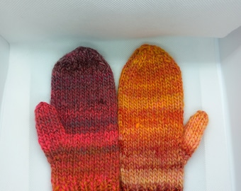 Kids mittens hand knitted in aran