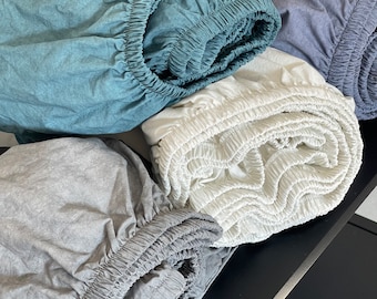 GOTS Organic Cotton Bed Sheet Set: Soft Washed Cotton, Zippered Pillow Covers