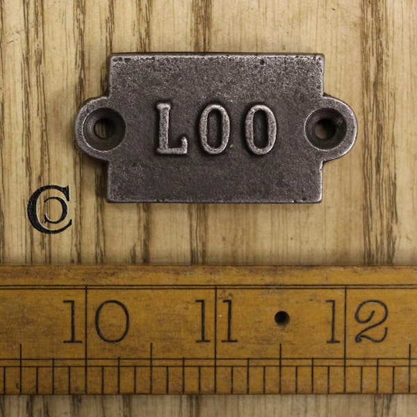 Small LOO Cast Iron Room Door Plaque, Wall Sign, Rustic, Vintage Style, toilet, BATHROOM, Industrial