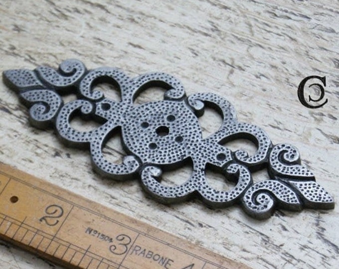 FILIGREE \ 70mm Antique Iron Backplate For Knobs and Handles \ Rustic Industrial Drawer Knob