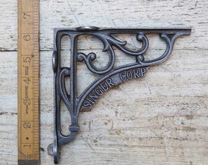 SINGER CORP \ PAIR 6 x 6" Cast Iron Shelf Brackets \ Vintage & Antique Style Shelving Supports