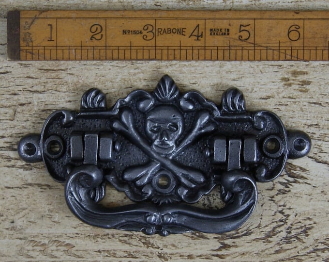 PIRATE \ 150mm Cast Iron Drop Handle \ Rustic Industrial Drawer Knob \ Chest Lifting Handle