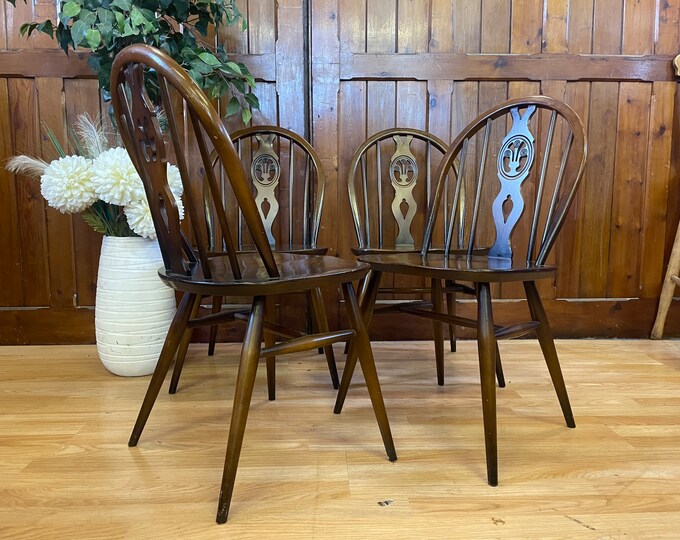 Vintage Set of 4 Ercol Windsor Fluer De Lys Dining Chairs \ Elm Country Kitchen Chairs \ Cottage