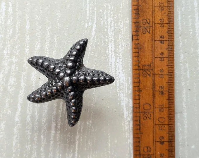 STARFISH \ Cast Iron Antique Style Cabinet Knob \ Industrial Cupboard Drawer Handle
