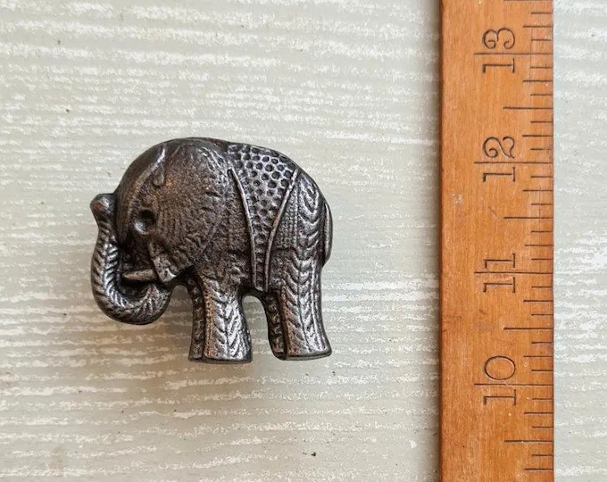 ELEPHANT \ Cast Iron Antique Style Cabinet Knob \ Industrial Cupboard Drawer Handle