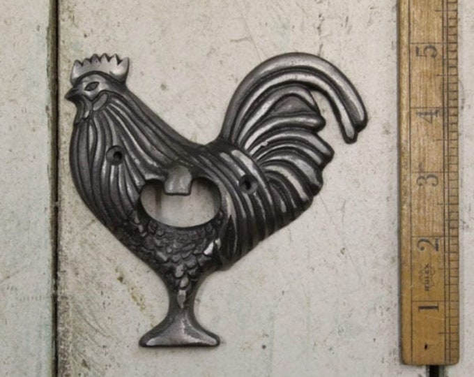 COCKEREL CHICKEN \ Cast Iron Wall Mounted Bottle Opener \ Vintage Style Home Bar