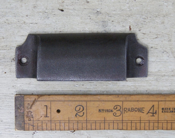 PLAIN SQUARE \ Antique Style Square Cast Iron Cup Handle 96mm \ Rustic Industrial Door Drawer Knob \ Pack of 1 or 10