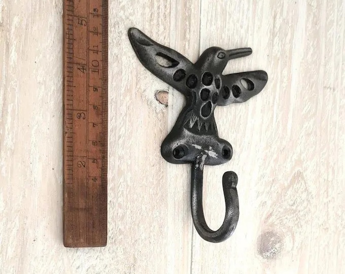 KINGFISHER \ Cast Iron Coat Hook \ Antique Style Rustic Industrial Hooks \ Pack of 1 or 5