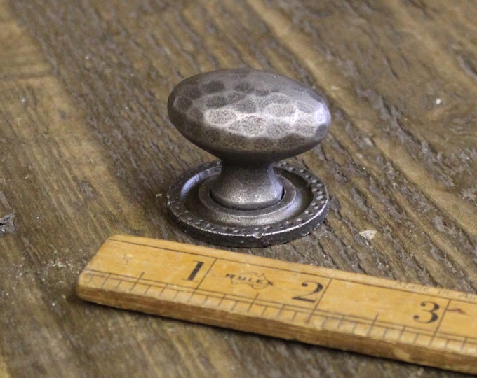 HAMMERED OVAL \ 38mm Cast Iron Cabinet Knob with Back Plate \ Rustic Industrial Drawer Handle \ Pack of 1 or 10