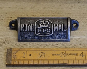 ROYAL MAIL \ Antique Style Square Cast Iron Cup Handle 98mm \ Rustic Industrial Door Drawer Knob \ Pack of 1 or 10