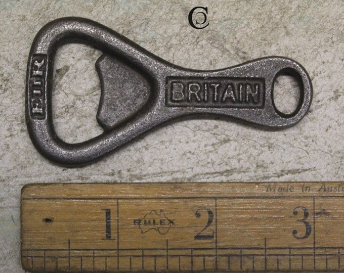 GREAT BRITAIN \ Cast Iron Handheld Bottle Opener \ Vintage Style Home Bar