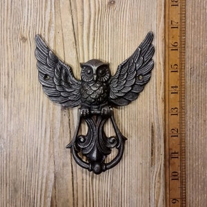 WINGED OWL \ Antique Style Cast Iron Door Knocker \ Rustic Industrial Door Furniture