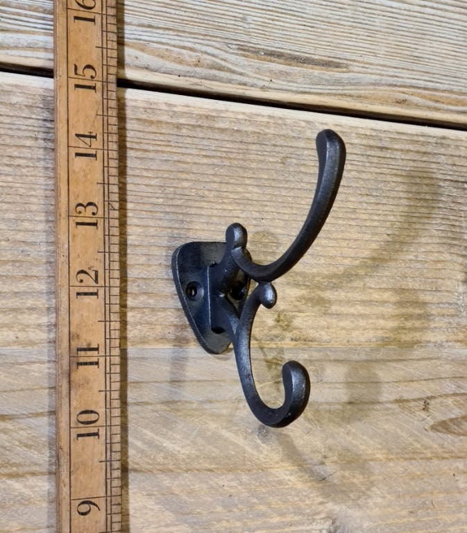 ADDISON \ Cast Iron Double Coat Hook \ Antique Style Rustic