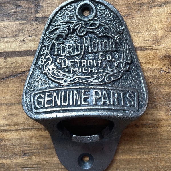 FORD MOTOR Co \ Cast Iron Wall Mounted Bottle Opener \ Bar Hotel Pub Vintage gift Home Bar