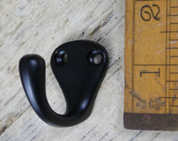 BLACK PETITE ROBE \ Cast Iron Robe Key Hook \ Antique Style Rustic Industrial Coat Hooks \ Pack of 1 or 5