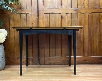 Mid Century Teak Extending Dining Table \ Retro Danish Style Draw Leaf Table