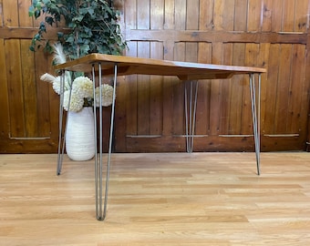 Rustic Elm Dining Table on Hairpin Legs \ Farmhouse Live Edge Kitchen Table \ Desk