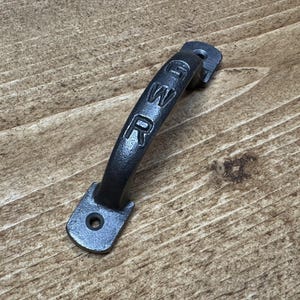 GWR \ Cast Iron Door Pull Handle \ Rustic Industrial Drawer Knob \ Pack of 1 or 10 \ Great Western Railway \