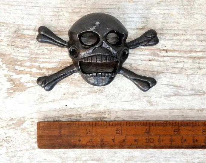 SKULL & CROSSBONES \ Cast Iron Wall Mounted Bottle Opener \ Vintage Style Home Bar