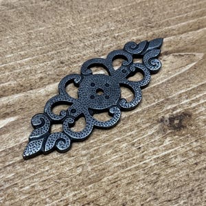 FILIGREE \ antieke ijzeren achterplaat voor knoppen en handgrepen \ Rustieke industriële ladeknop